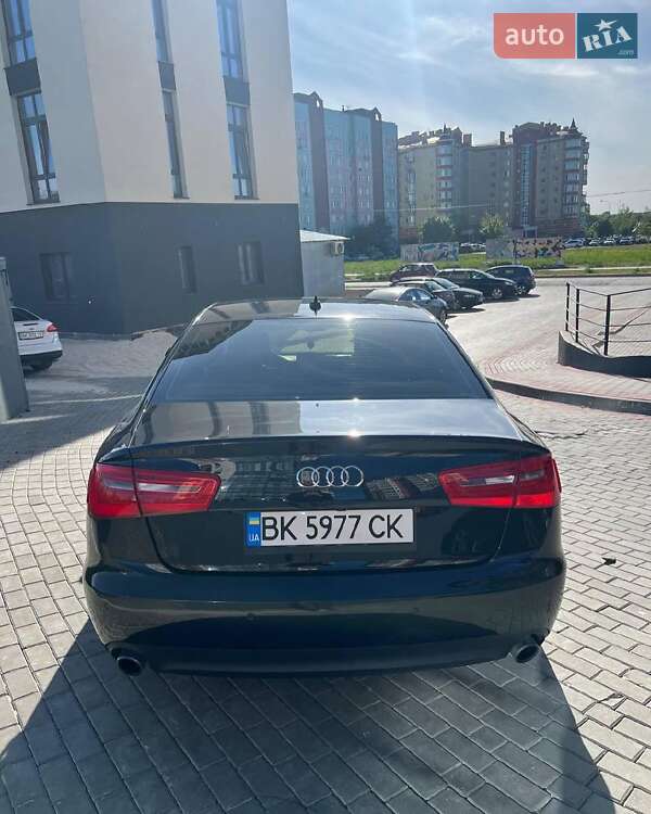 Седан Audi A6 2015 в Рівному