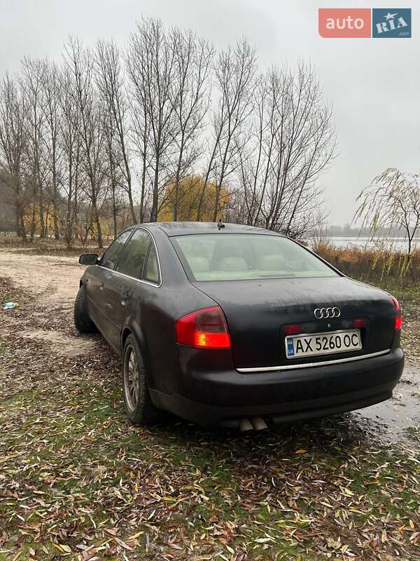 Седан Audi A6 2004 в Краснограде