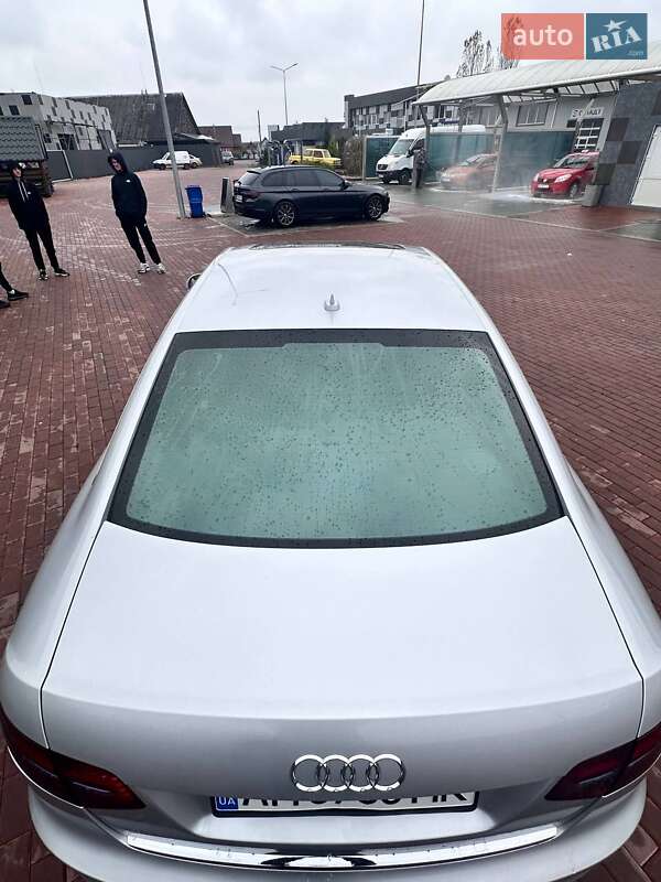 Седан Audi A6 2009 в Сарнах