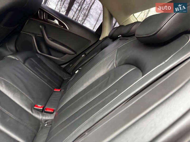 Седан Audi A6 2012 в Киеве