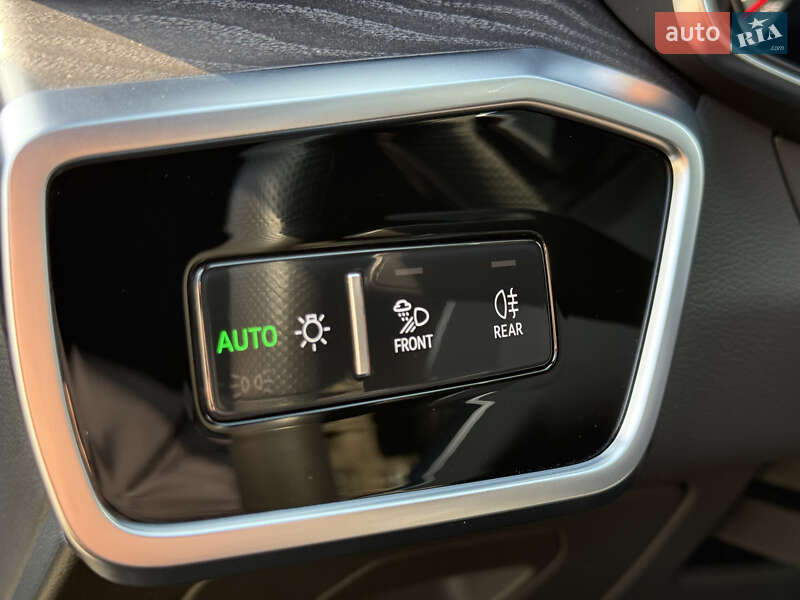 Седан Audi A6 2023 в Днепре