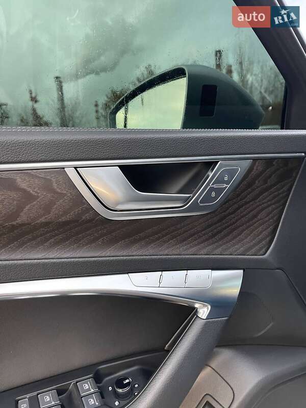 Седан Audi A6 2019 в Львові