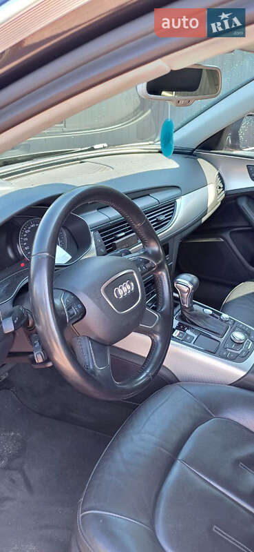 Седан Audi A6 2011 в Сарнах