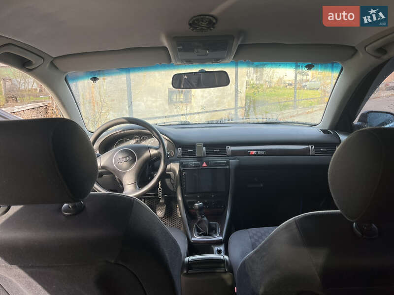 Седан Audi A6 2002 в Долине