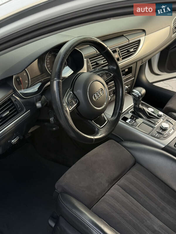 Седан Audi A6 2011 в Самборе