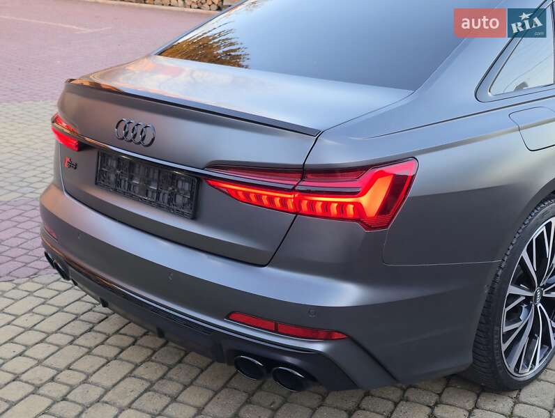 Седан Audi A6 2018 в Мукачевому