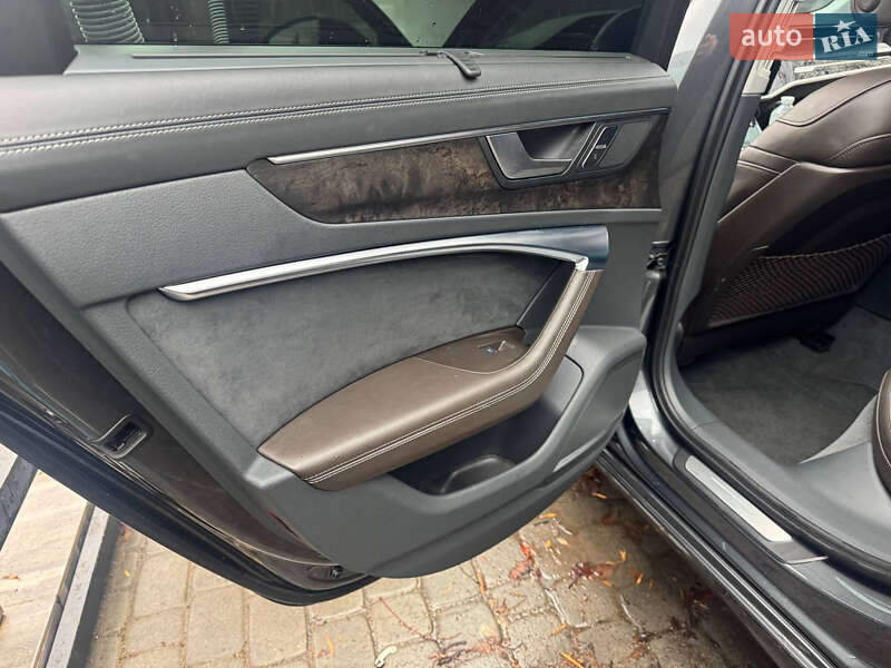 Седан Audi A6 2018 в Львові