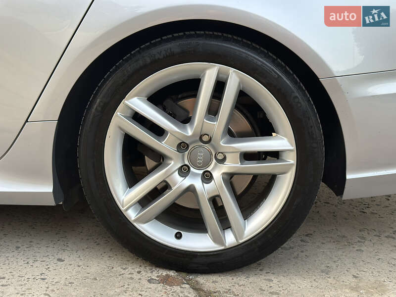 Седан Audi A6 2015 в Стрию