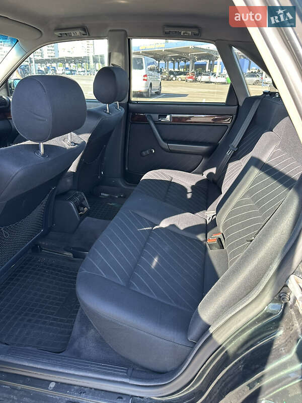 Седан Audi A6 1996 в Києві