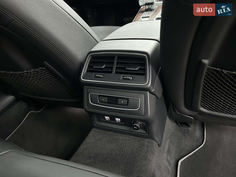 Седан Audi A6 2020 в Киеве