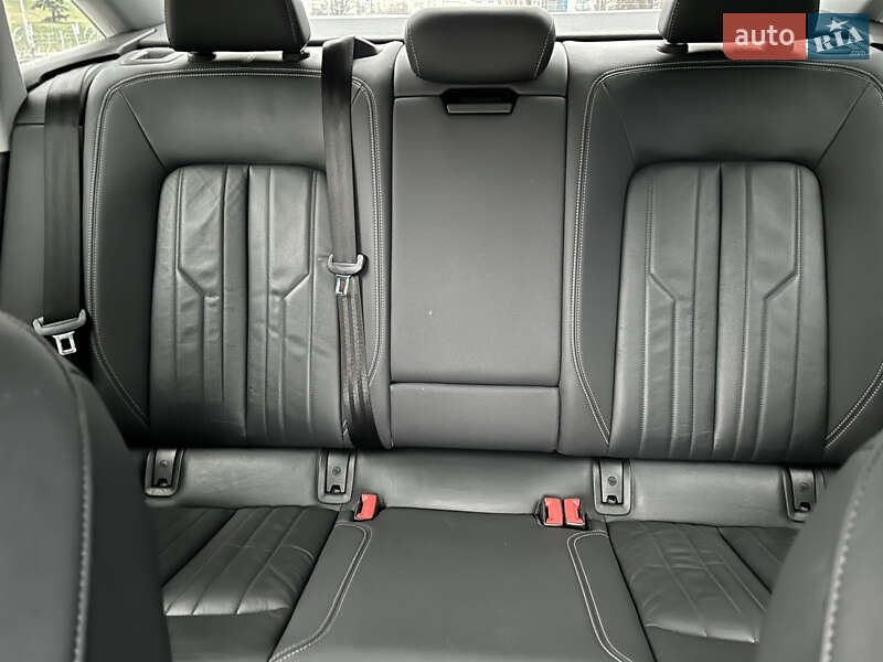 Седан Audi A6 2020 в Киеве