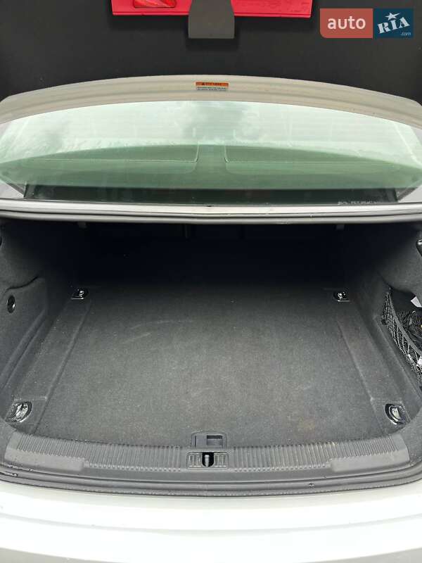 Седан Audi A6 2015 в Києві