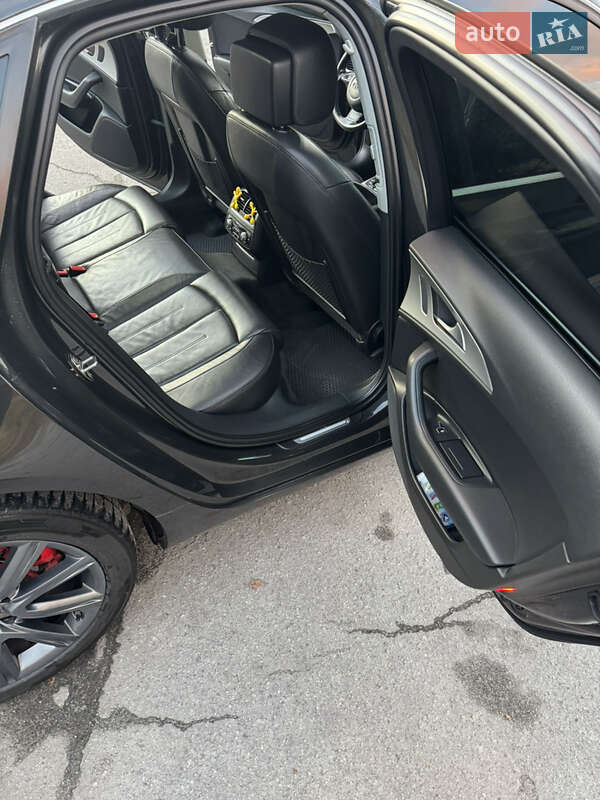 Седан Audi A6 2011 в Звягелі