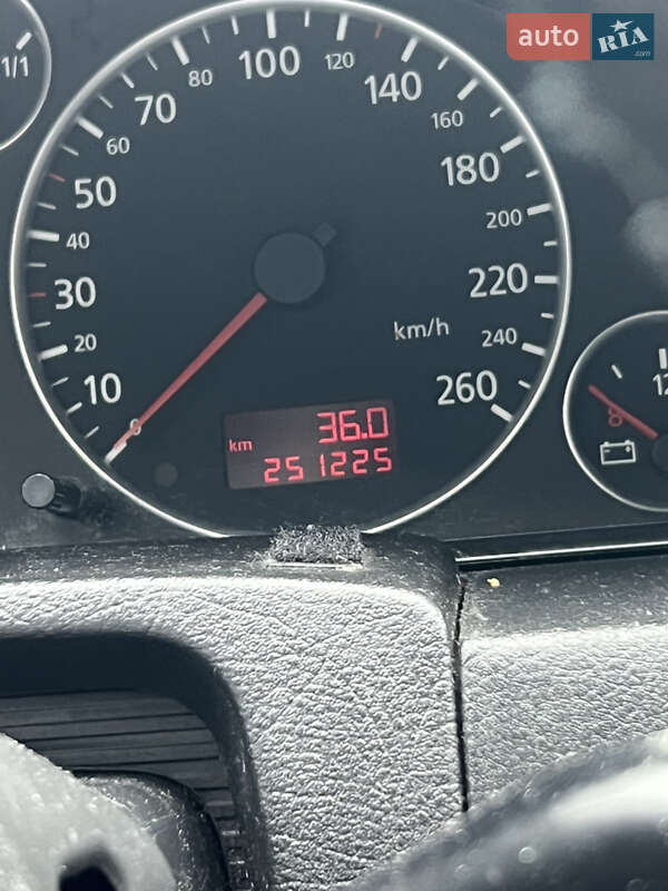 Седан Audi A6 2002 в Києві