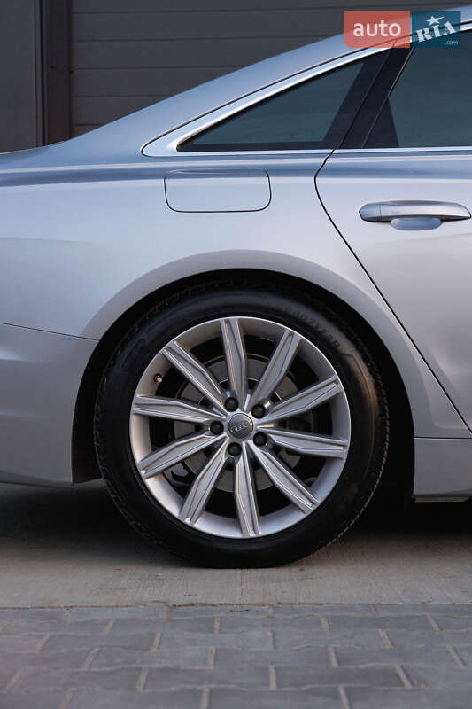 Седан Audi A6 2019 в Дубно