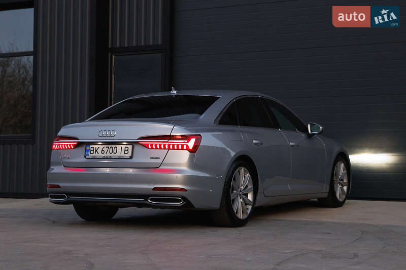 Седан Audi A6 2019 в Дубно