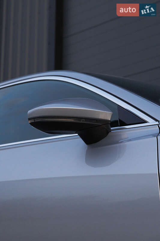 Седан Audi A6 2019 в Дубно