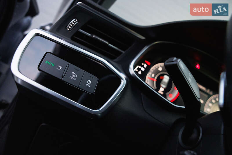 Седан Audi A6 2019 в Дубно