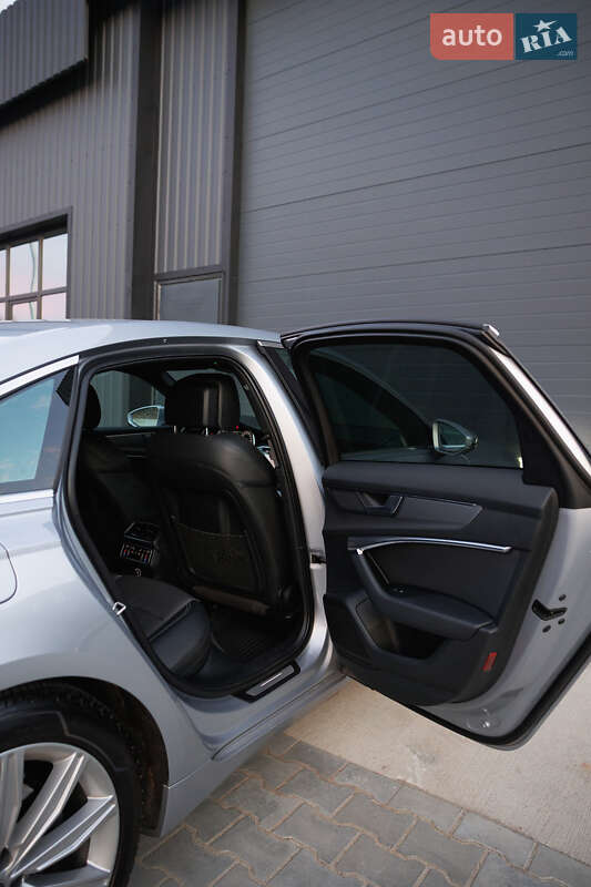 Седан Audi A6 2019 в Дубно