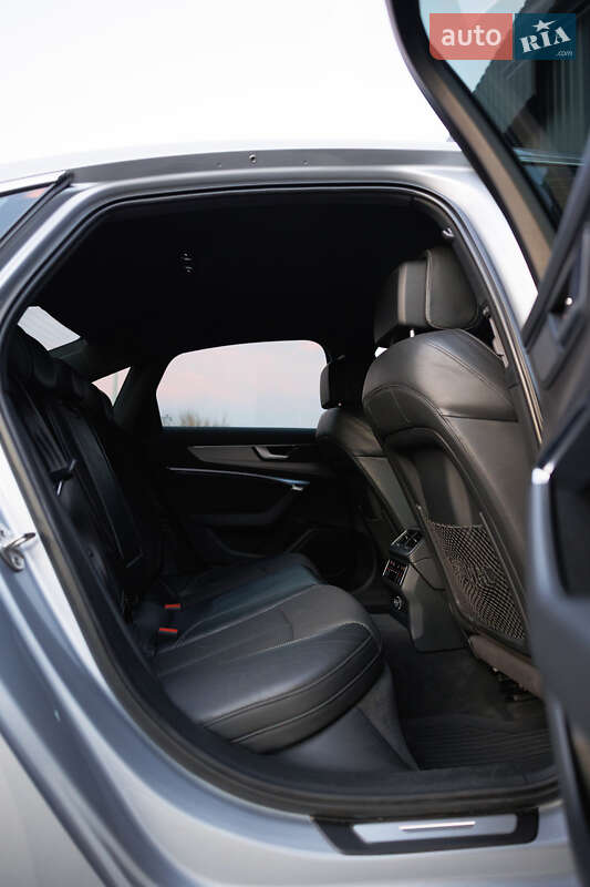 Седан Audi A6 2019 в Дубно