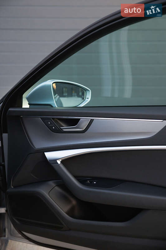 Седан Audi A6 2019 в Дубно