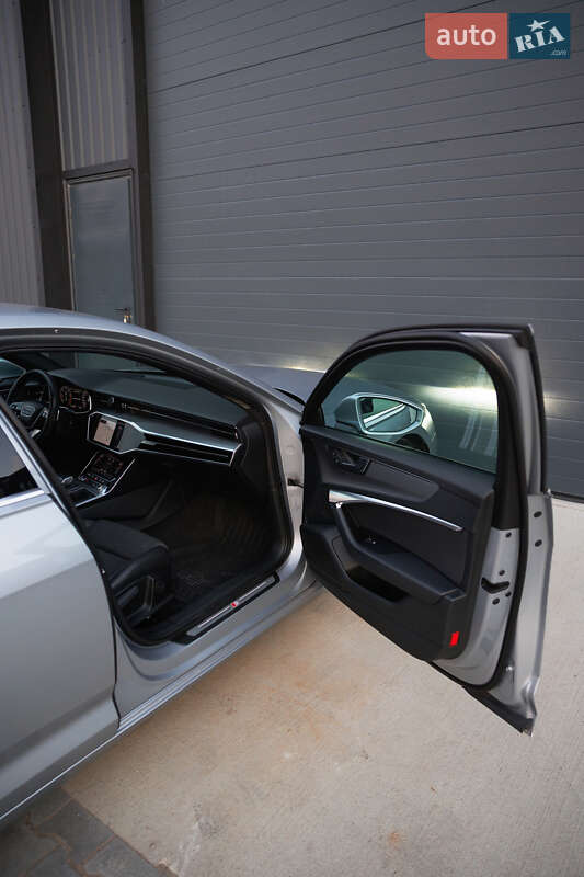 Седан Audi A6 2019 в Дубно