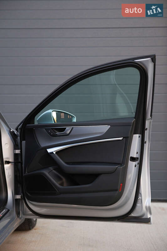 Седан Audi A6 2019 в Дубно