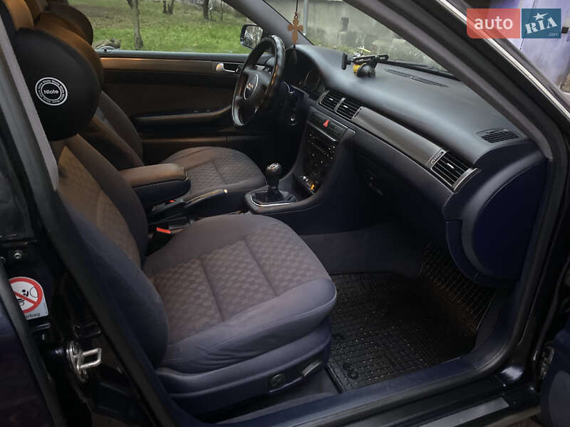 Універсал Audi A6 2002 в Звягелі