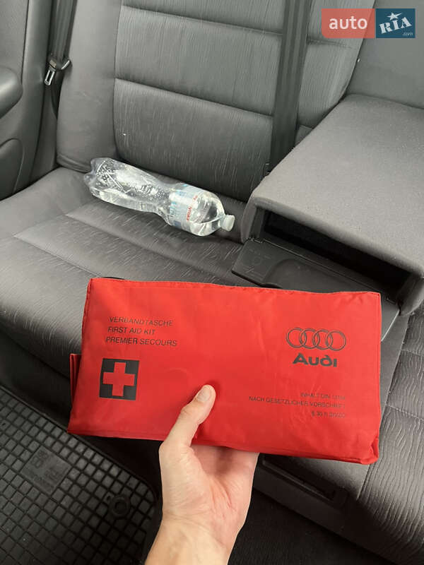 Седан Audi A6 1998 в Чернигове