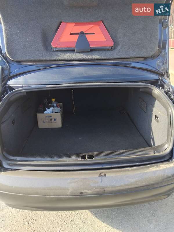 Седан Audi A6 2000 в Белогорье