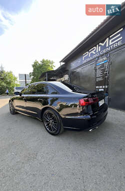 Седан Audi A6 2015 в Ивано-Франковске