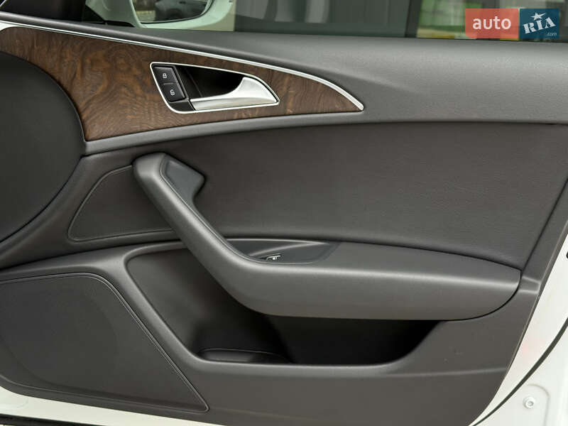 Седан Audi A6 2016 в Киеве