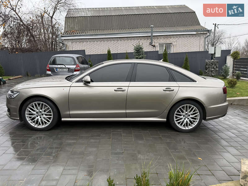 Седан Audi A6 2015 в Умані