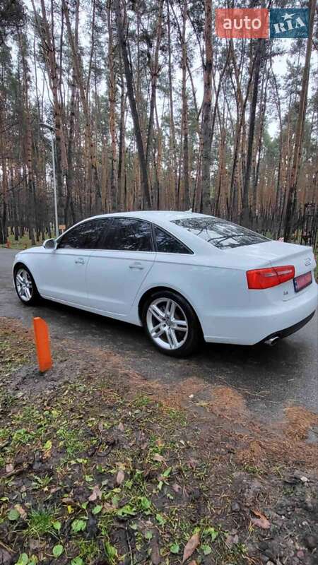 Седан Audi A6 2014 в Киеве