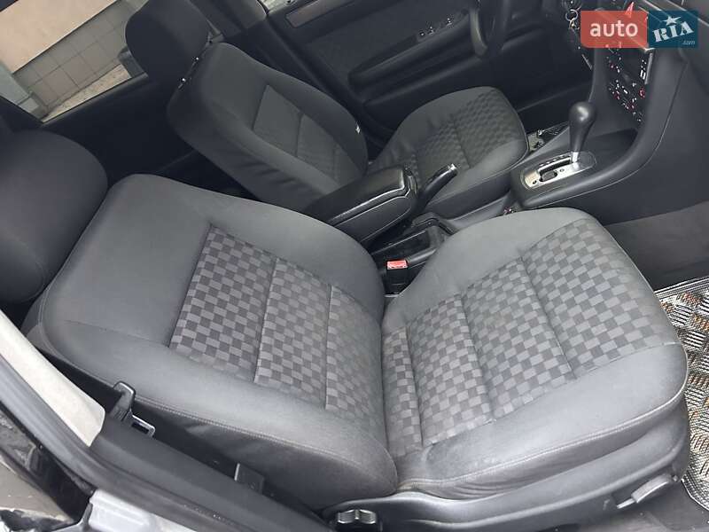 Універсал Audi A6 2002 в Луцьку