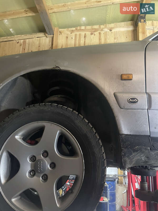 Седан Audi A6 1997 в Макарове