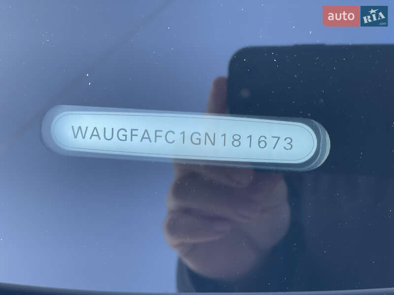 Седан Audi A6 2016 в Стрию