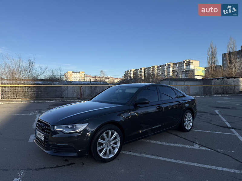 Седан Audi A6 2011 в Ивано-Франковске