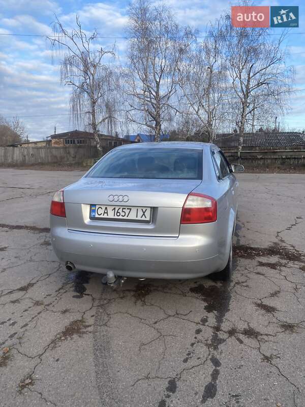 Седан Audi A6 2003 в Звенигородці