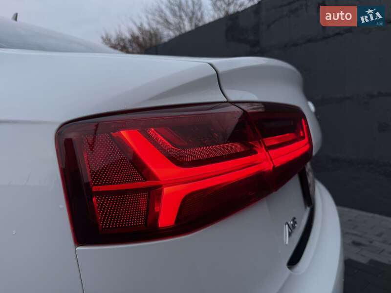 Седан Audi A6 2016 в Киеве