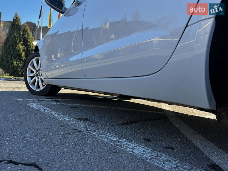 Седан Audi A6 2012 в Ивано-Франковске