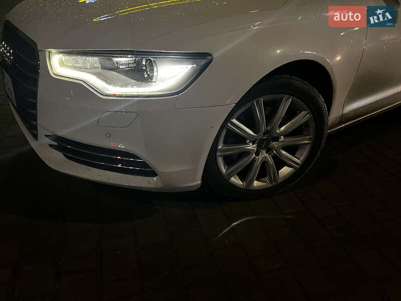 Седан Audi A6 2012 в Ивано-Франковске