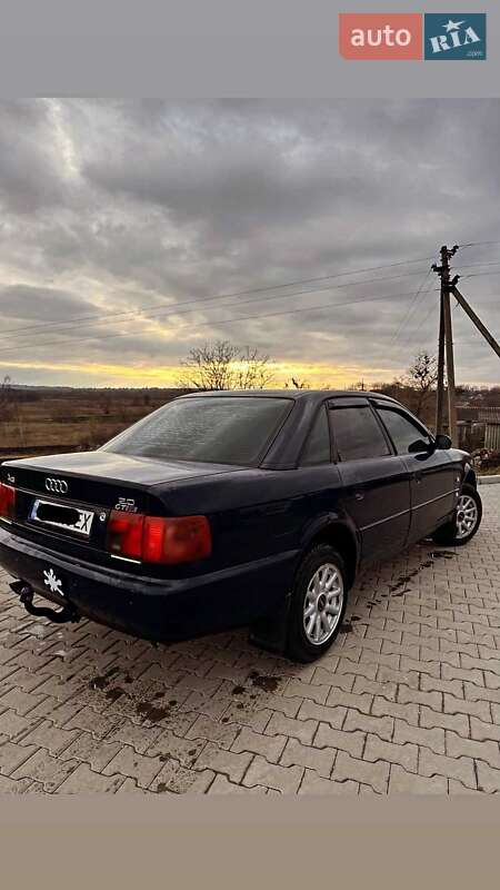 Седан Audi A6 1995 в Шумске