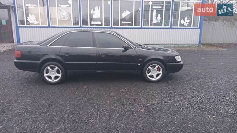 Седан Audi A6 1995 в Горохові