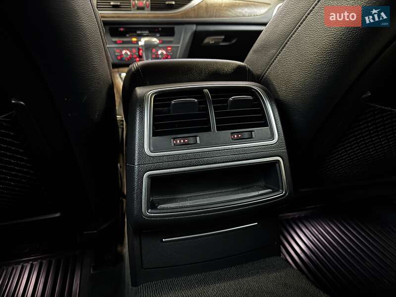 Седан Audi A6 2012 в Киеве