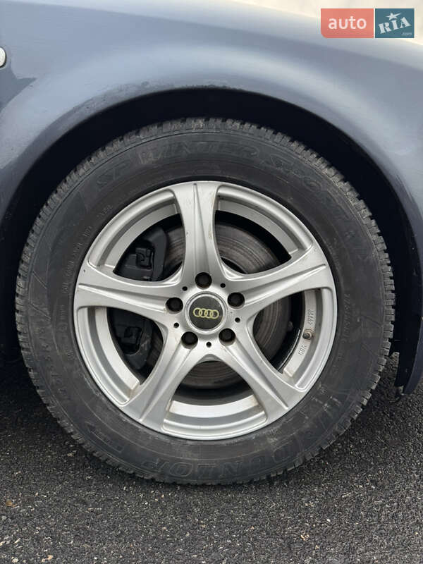 Седан Audi A6 2003 в Ровно