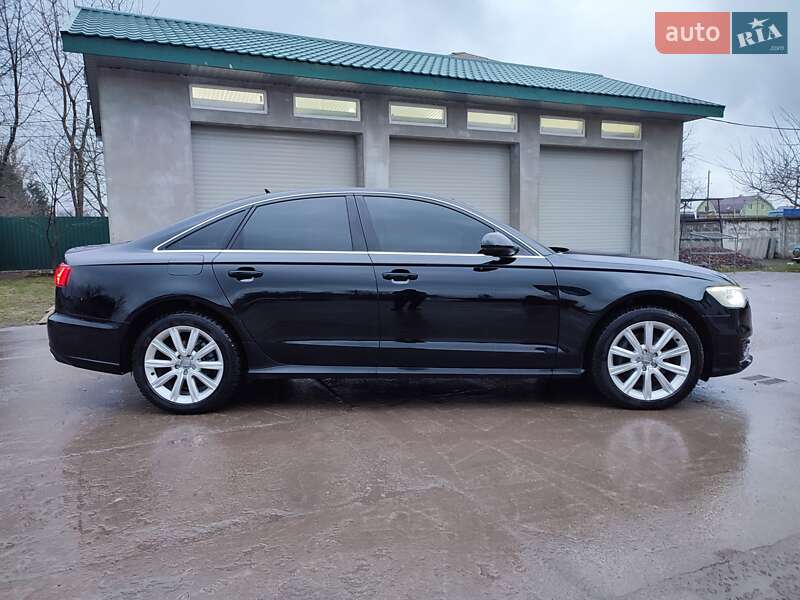 Седан Audi A6 2015 в Теофиполе