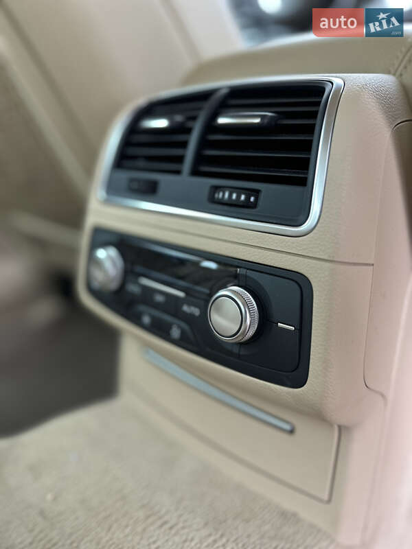 Седан Audi A6 2013 в Львові