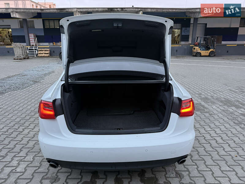 Седан Audi A6 2013 в Рівному
