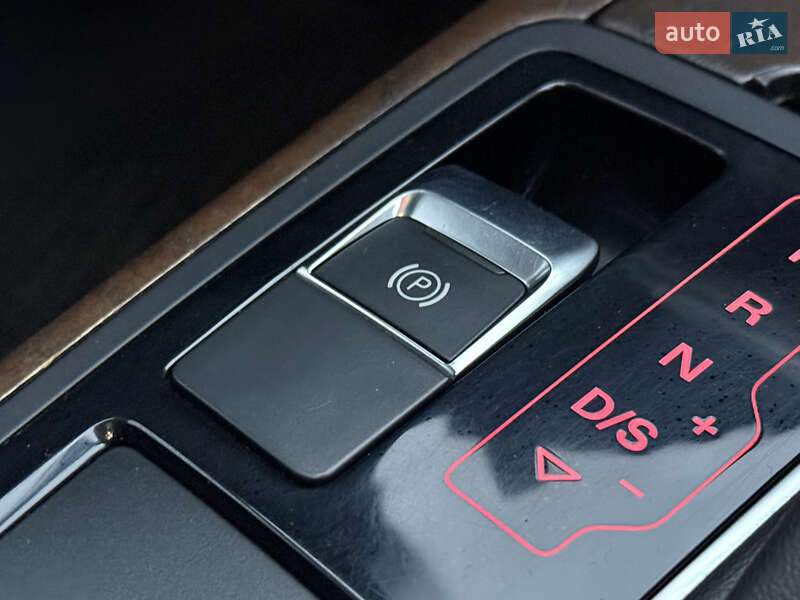 Седан Audi A6 2013 в Рівному